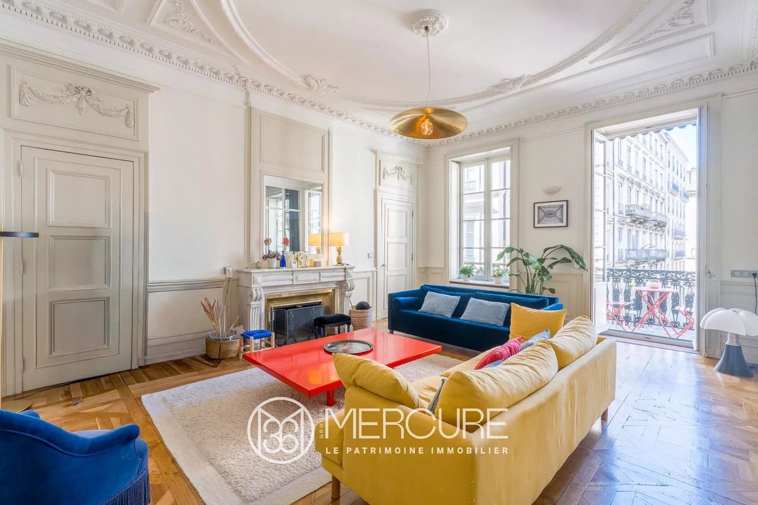 Apartment in Cordeliers-Célestins-Bourse, Lyon 2e Arrondissement, Lyon 1 - 17311377