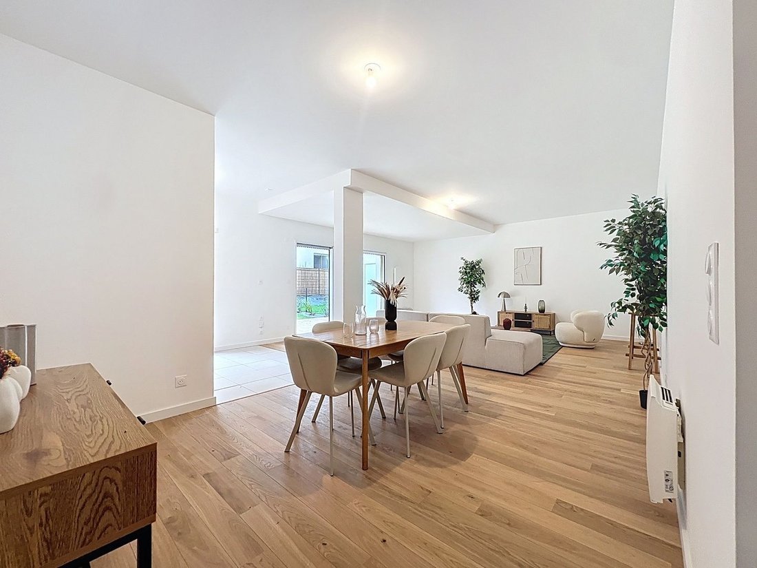 Apartment in Centre Ville Sud Ouest, Plœmeur, France 3 - 17357441