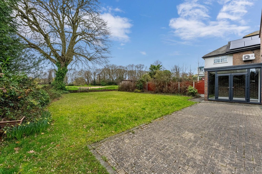 House in Gidea Park, Romford, England 2 - 17362916