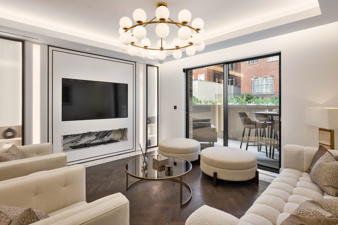 Apartment in Mayfair, Westminster, England 2 - 17023445