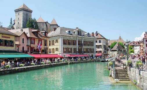Appartamento a Annecy, Alvernia-Rodano-Alpi, Francia 1
