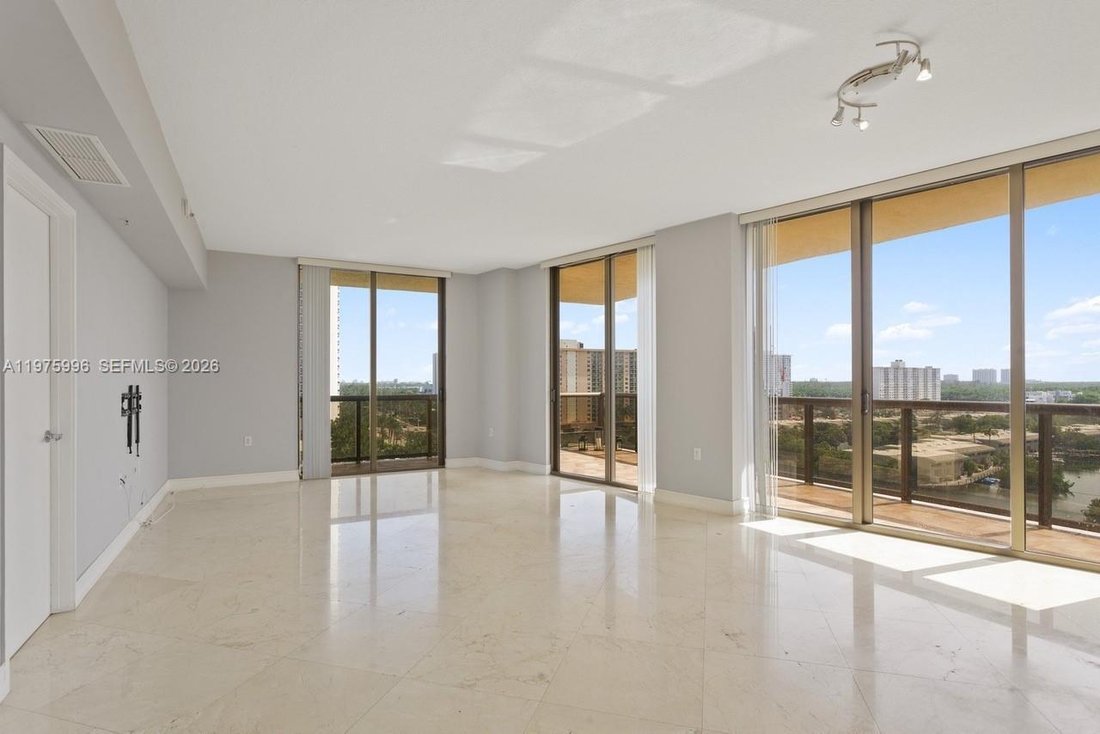 Condo in Sunny Isles Beach, Florida, United States 1 - 17360443
