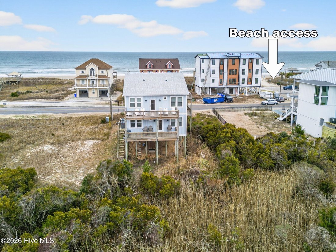 House in North Topsail Beach, North Carolina, United States 2 - 17356412