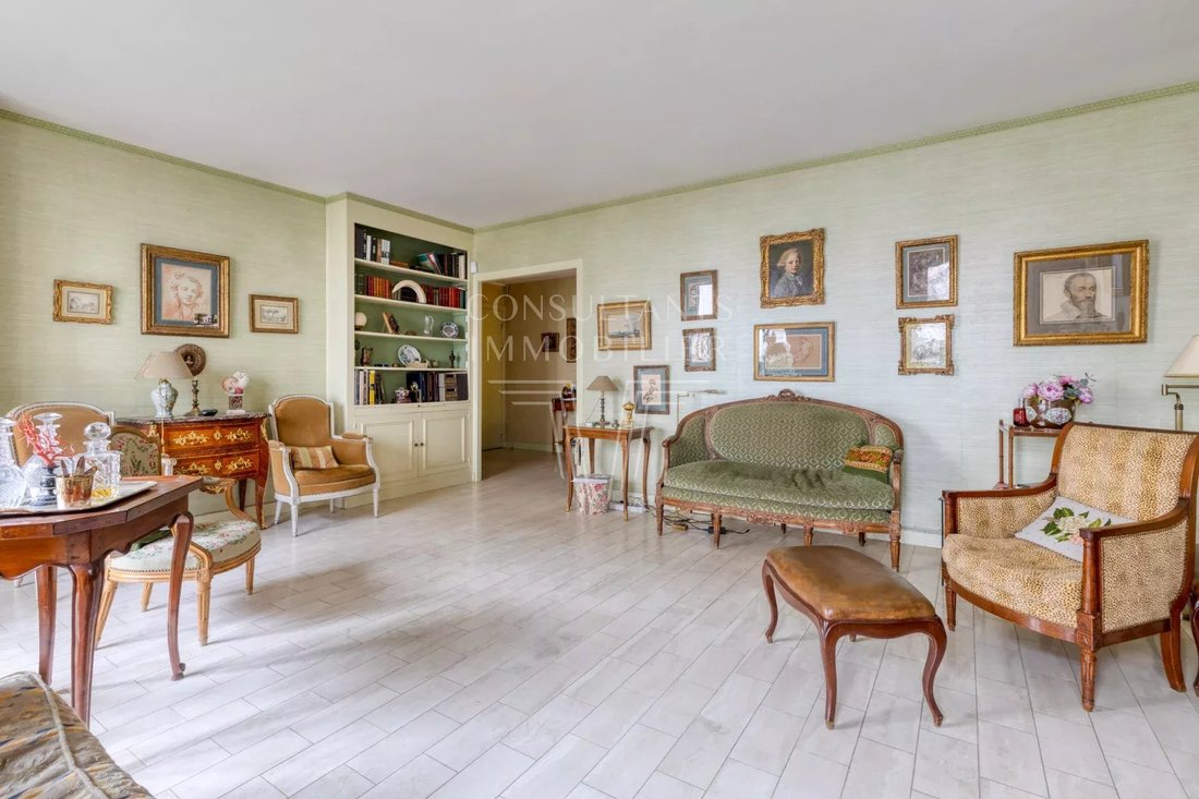Apartment in Villiers-Cerdan, Levallois-Perret, France 2 - 17356330