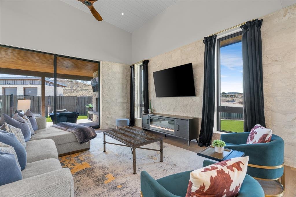 House in Glen Rose, Texas, United States 4 - 17370803