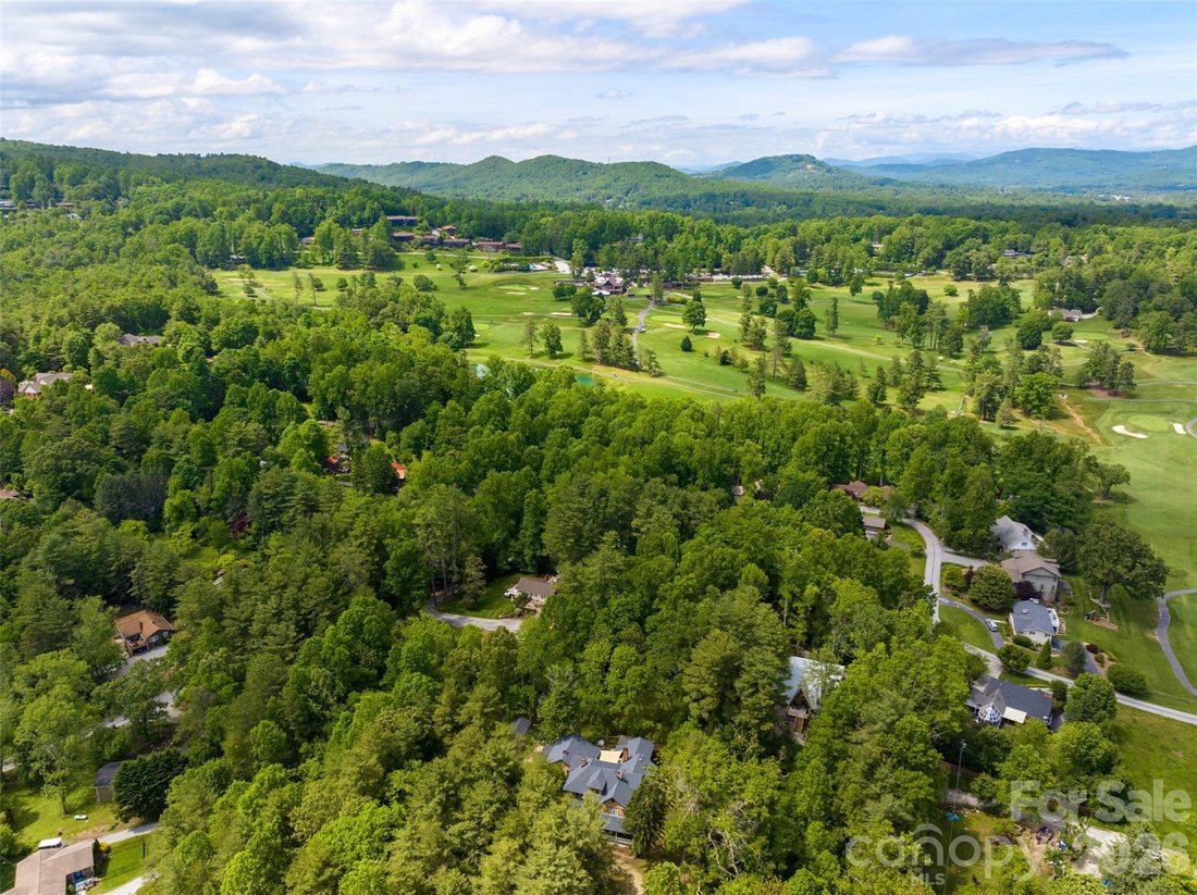 House in Laurel Park, North Carolina, United States 2 - 15685029