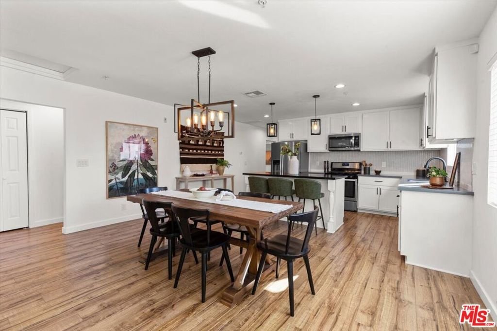 House in Los Angeles, California, United States 4 - 17366473