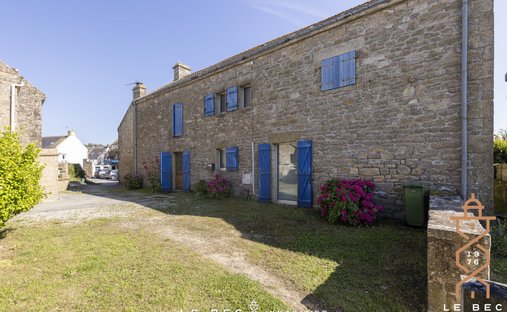 Farm Ranch in Erdeven, Brittany, France 1
