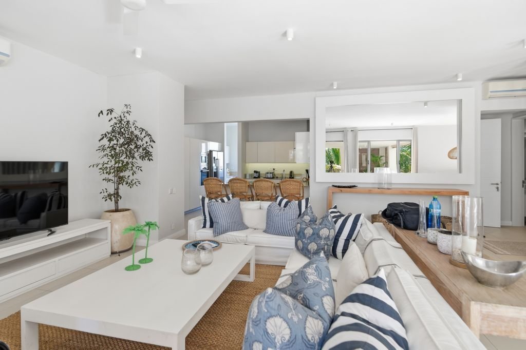 Apartment in Grand Baie, Rivière du Rempart District, Mauritius 2 - 17361721