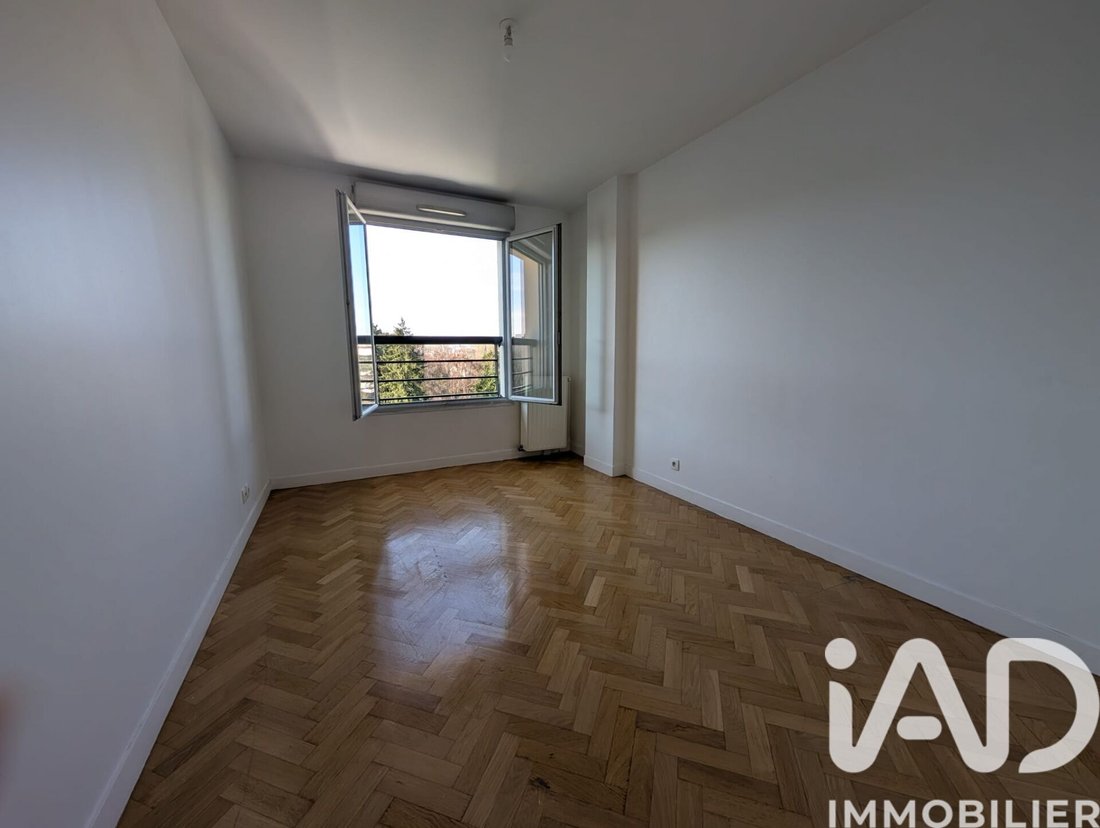 Apartment in Montreuil, Versailles, France 5 - 17366391