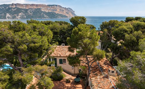 Maison à Grande Couronne, Cassis, France 1