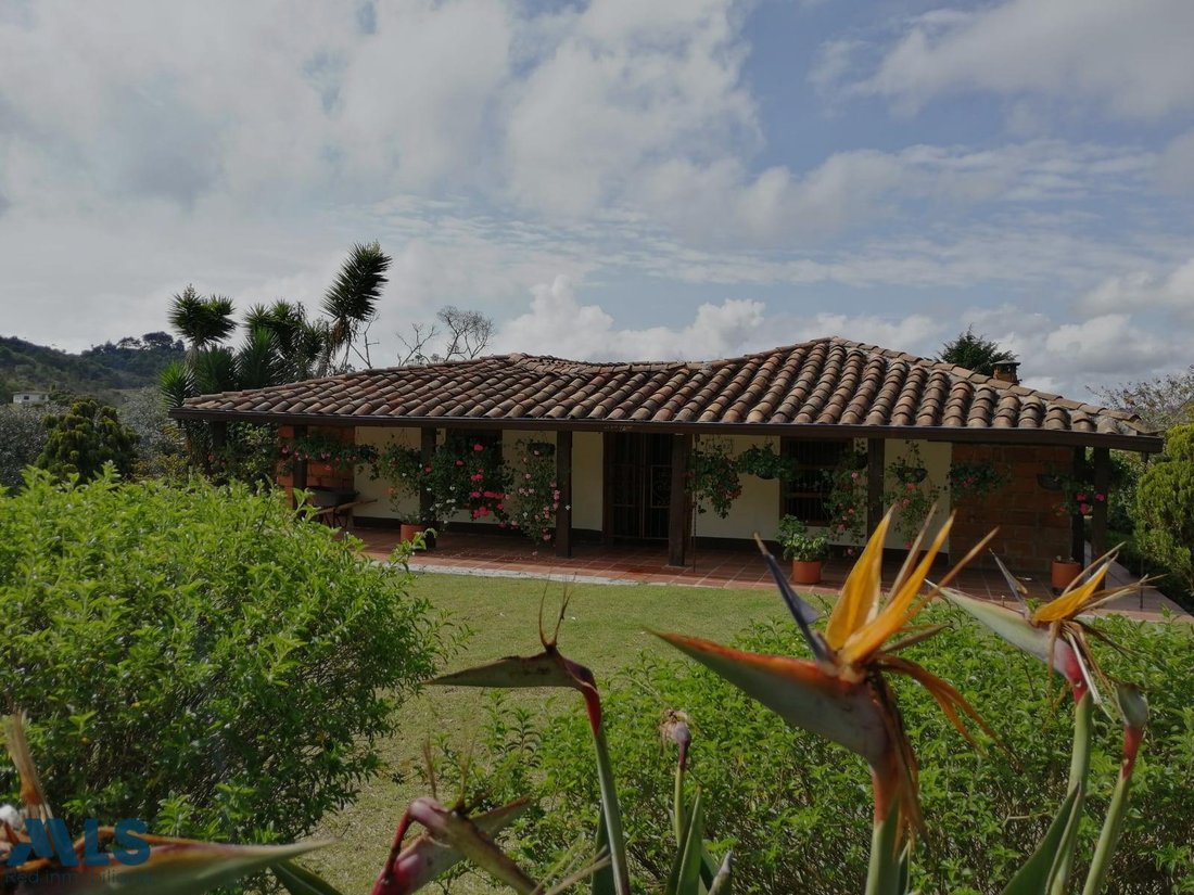 House in Envigado, Envigado, Colombia 2 - 17365622