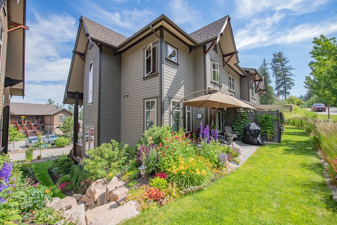 Townhouse in Vernon, British Columbia, Canada 2 - 14055875