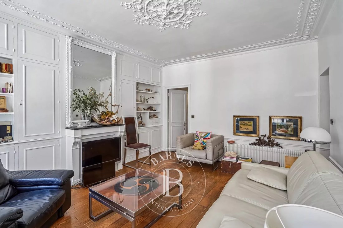 Apartment in Ecole Militaire, Paris 7e Arrondissement, Paris 1 - 17371629