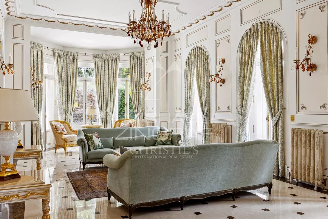 Villa in Antibes, Provence-Alpes-Côte d'Azur, France 4 - 14448119