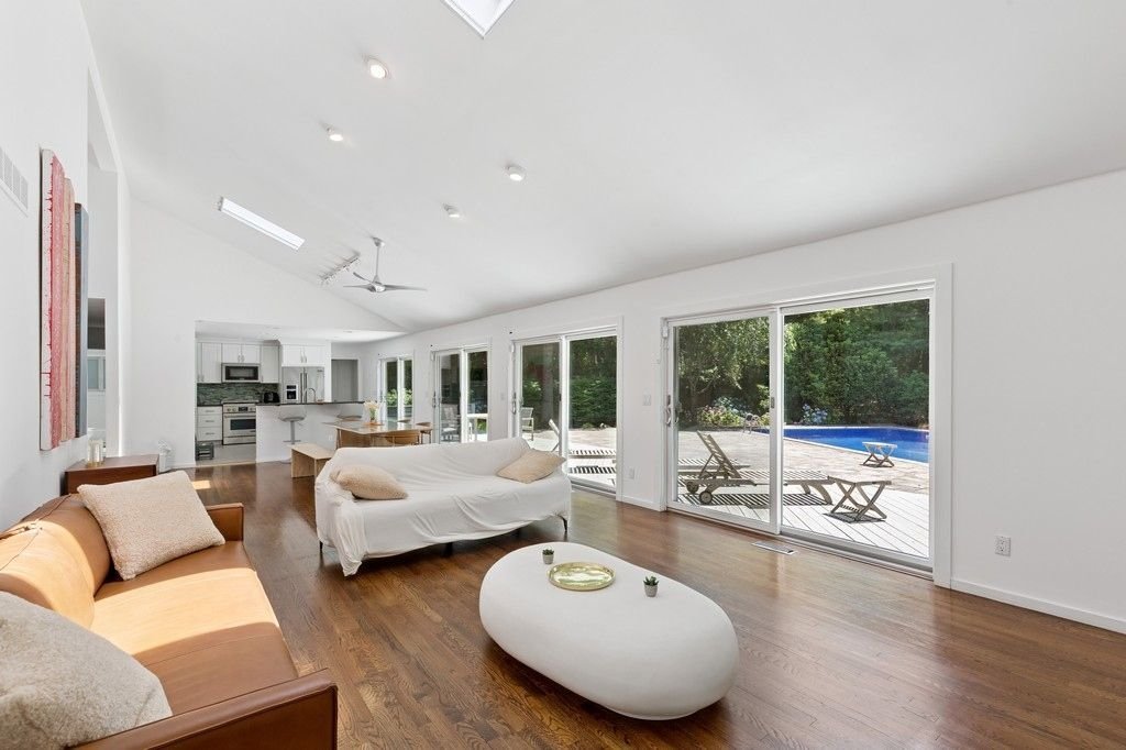 East Hampton, New York, United States 5 - 17360595