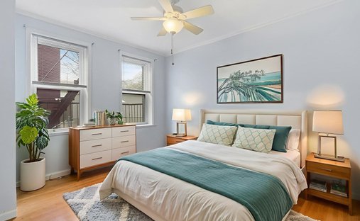 Guttenberg, New Jersey, United States 1