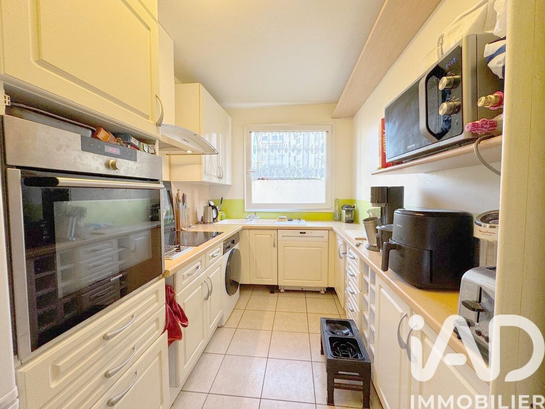 Apartment in Montrouge, Ile-de-France, France 3 - 17362071
