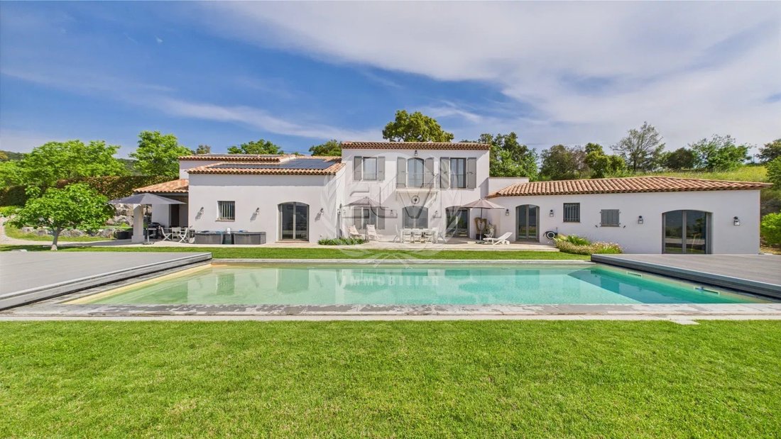 House in Le Plan-de-la-Tour, Provence-Alpes-Côte d'Azur, France 3 - 17361476