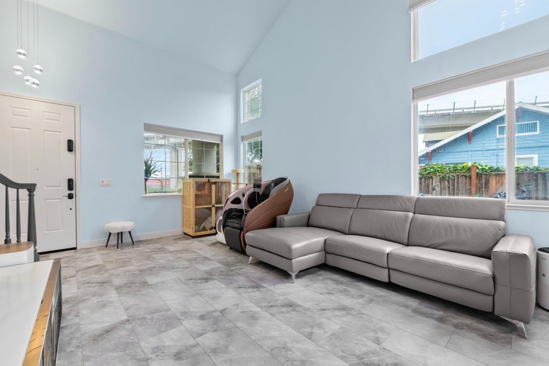 House in San Leandro, California, United States 2 - 17359041