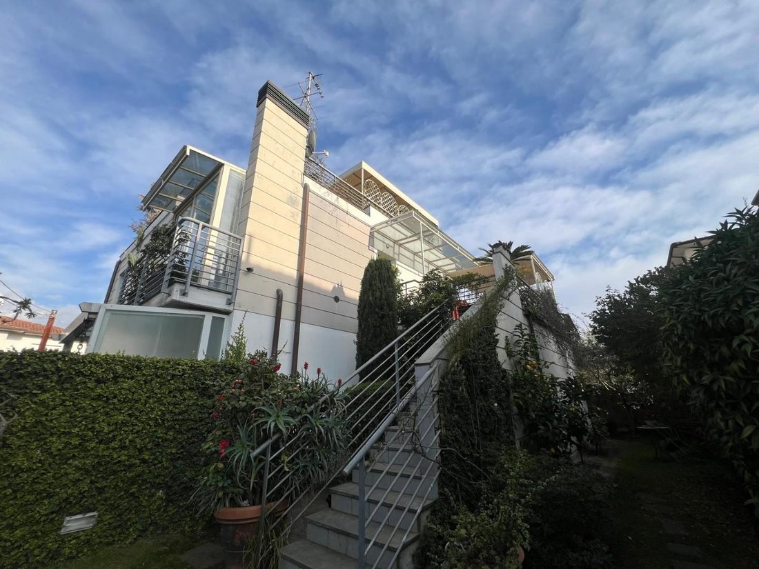 Penthouse in Lido di Camaiore, Camaiore, Tuscany 3 - 17370891