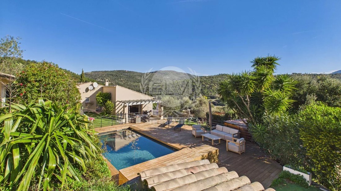 House in Le Plan-de-la-Tour, Provence-Alpes-Côte d'Azur, France 1 - 17357713