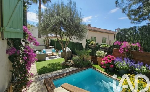 Maison à Sainte Colombe, Vence, France 1