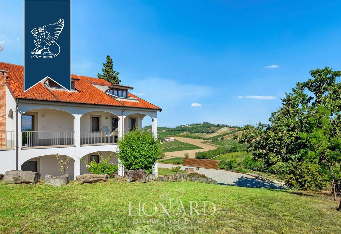 Villa in Rosignano Monferrato, Piedmont, Italy 3 - 16735501