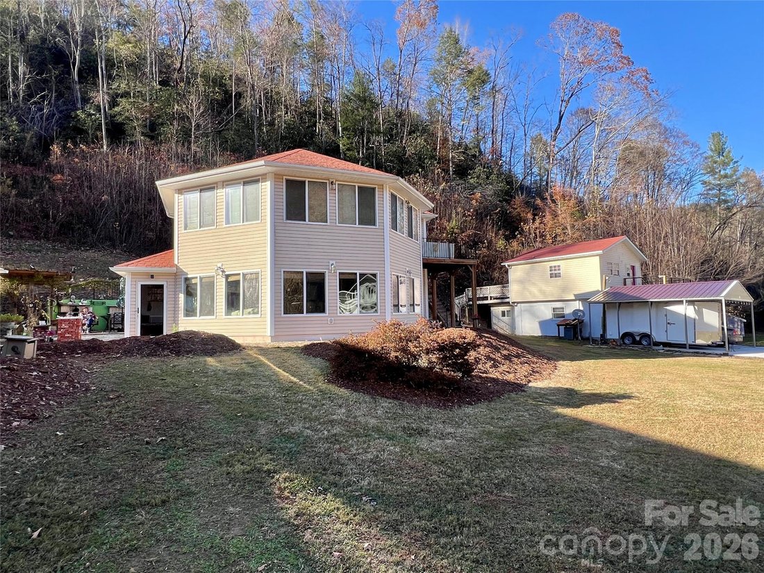 House in Marion, North Carolina, United States 5 - 16158541