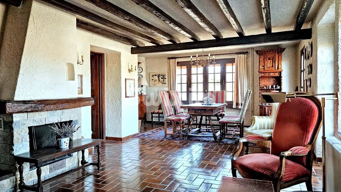House in Collonges-sous-Salève, Auvergne-Rhône-Alpes, France 2 - 17311469