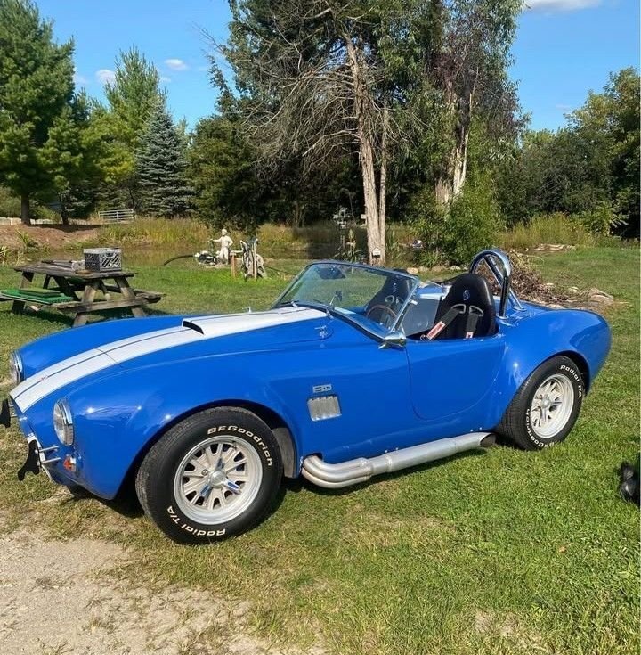 Cabriolet in Glendale, United States 1 - 17363399
