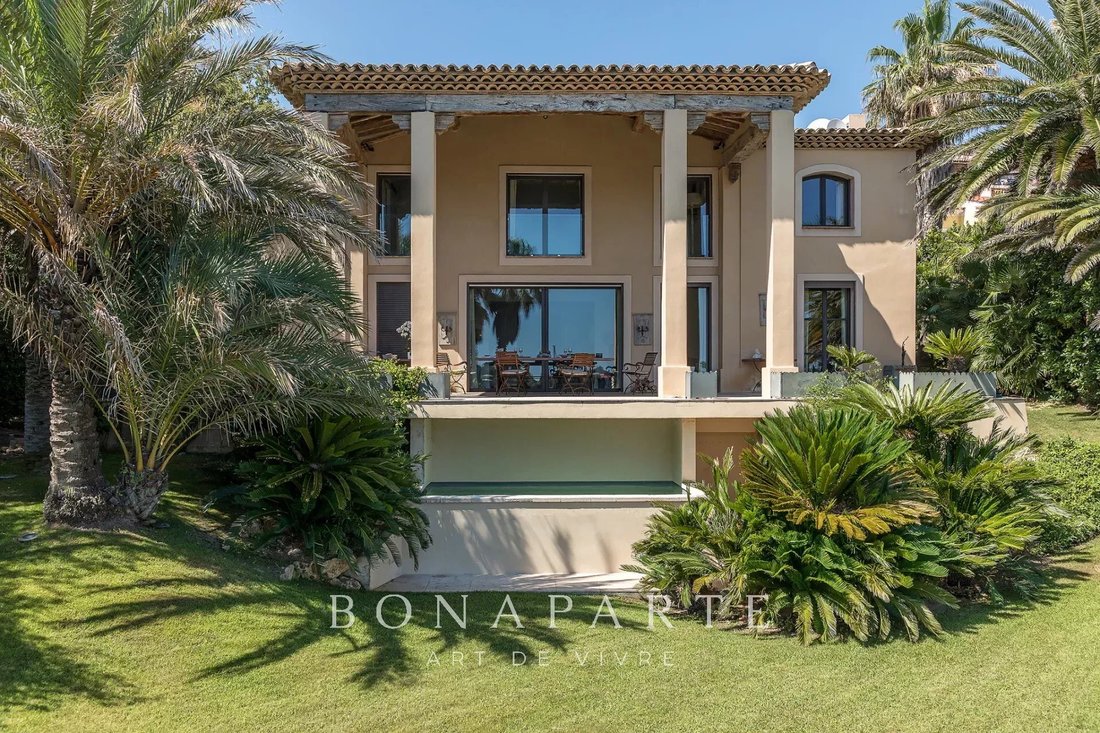 Villa in Plateau Notre Dame Sud-Bord de mer-Beaurivage, Saint-Raphaël, France 5 - 17358042