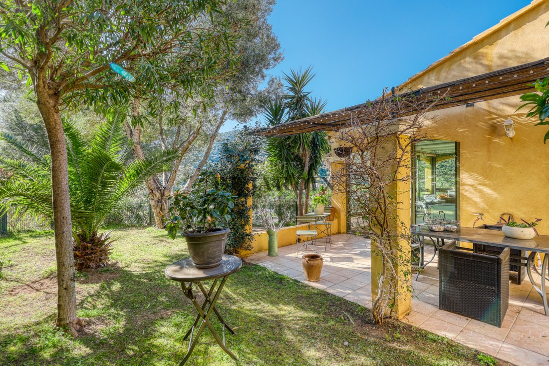 Casa a Le Lavandou, Provenza-Alpi-Costa Azzurra, Francia 3 - 17360164