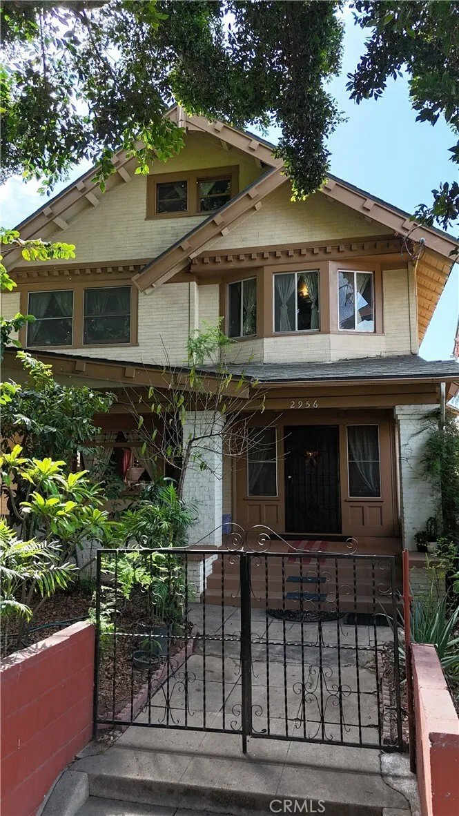 Los Angeles, California, United States 3 - 17366547