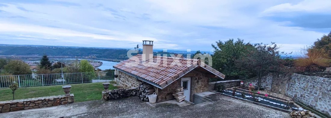 Estate in Condrieu, Auvergne-Rhône-Alpes, France 5 - 16649132