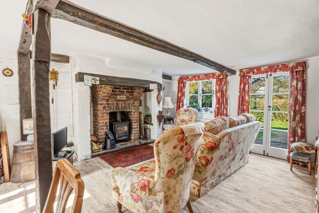 House in East Grinstead, England 3 - 17357826