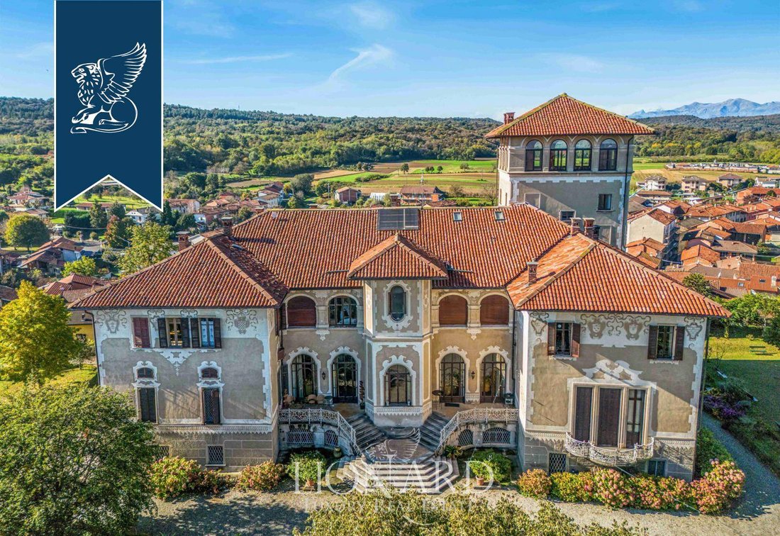 Castle in Mercenasco, Piedmont, Italy 3 - 17361925