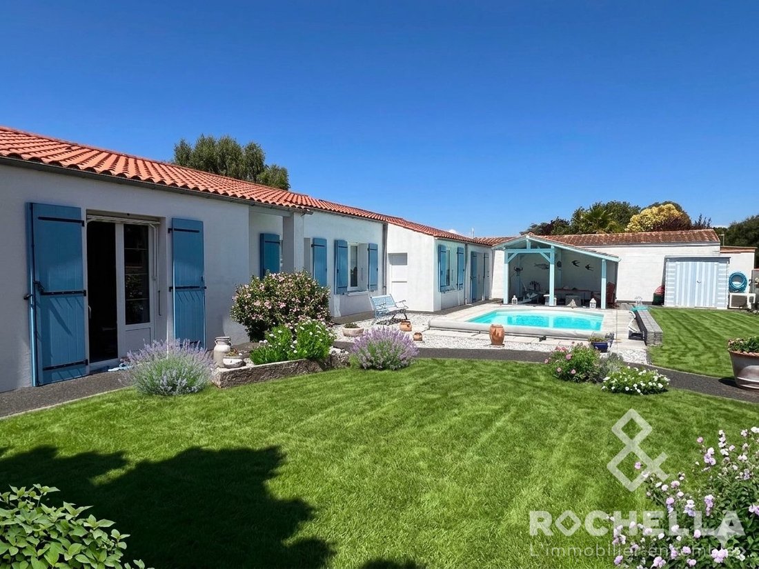 House in Dompierre-sur-Mer, Nouvelle-Aquitaine, France 1 - 15912832