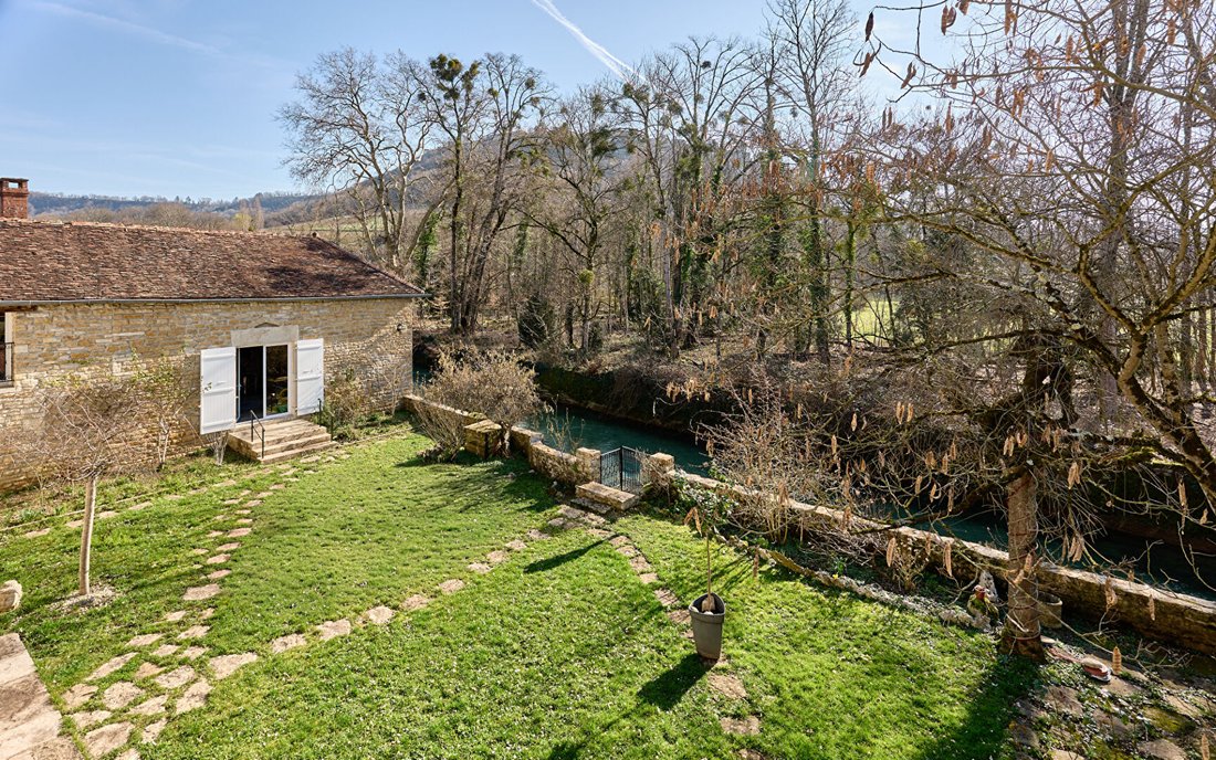 Villa in Voiteur, Bourgogne – Franche-Comté, France 3 - 17358180