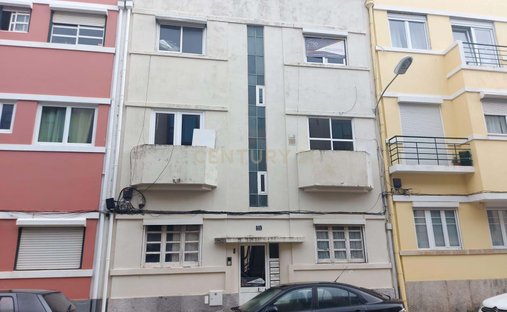 House in Alcantara, Lisbon, Portugal 1