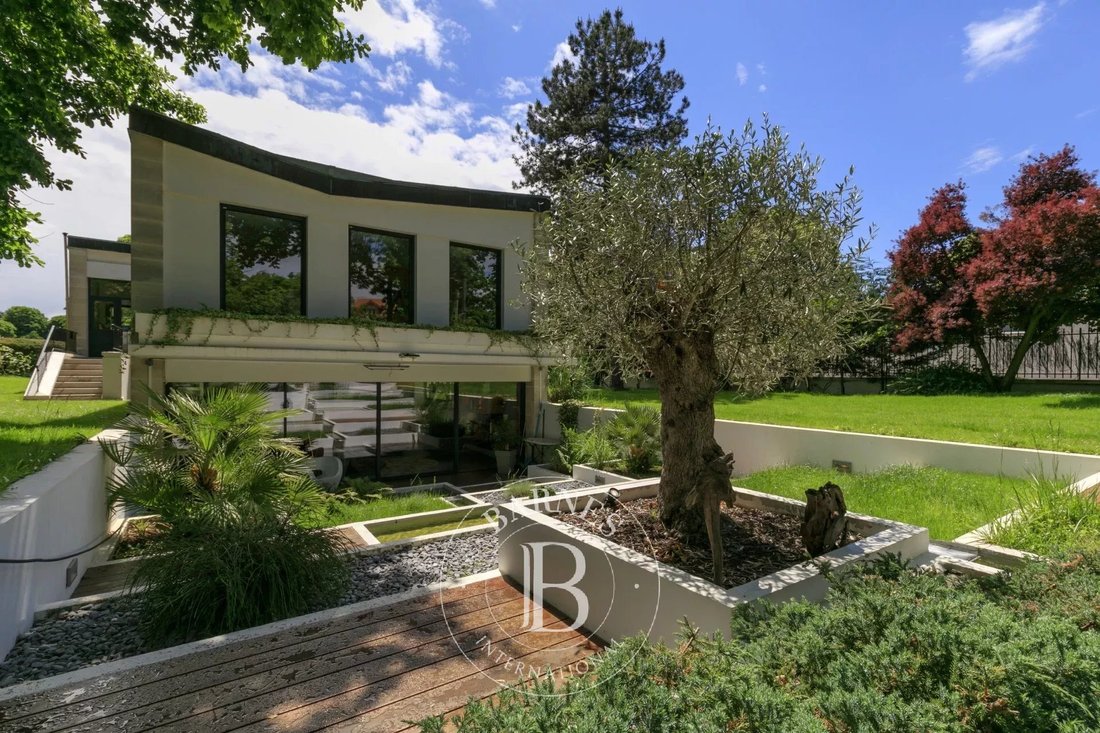 House in Le Vésinet, Ile-de-France, France 4 - 17371478