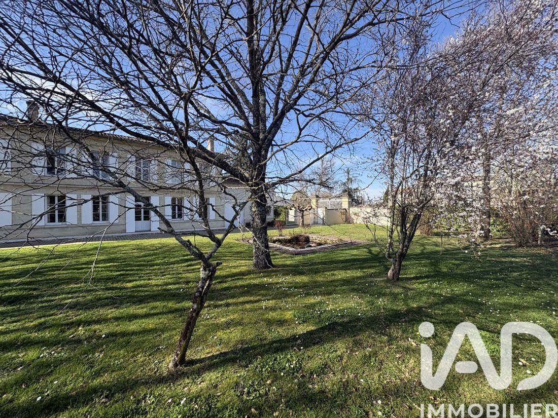 House in Saint-Émilion, Nouvelle-Aquitaine, France 1 - 17361764