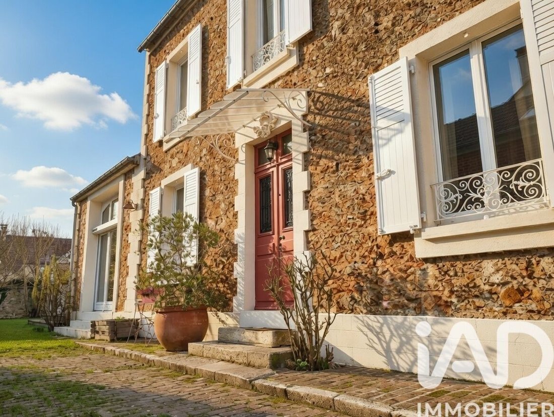 House in Centre Ville, Plaisir, France 1 - 17362018