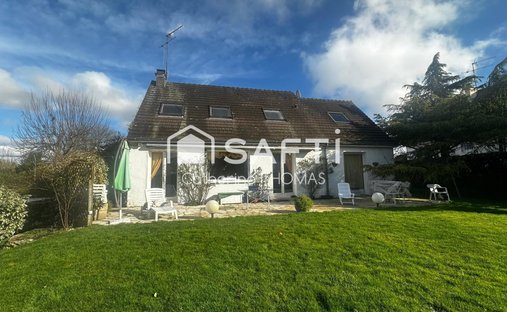 Haus in Senlis, Nordfrankreich, Frankreich 1