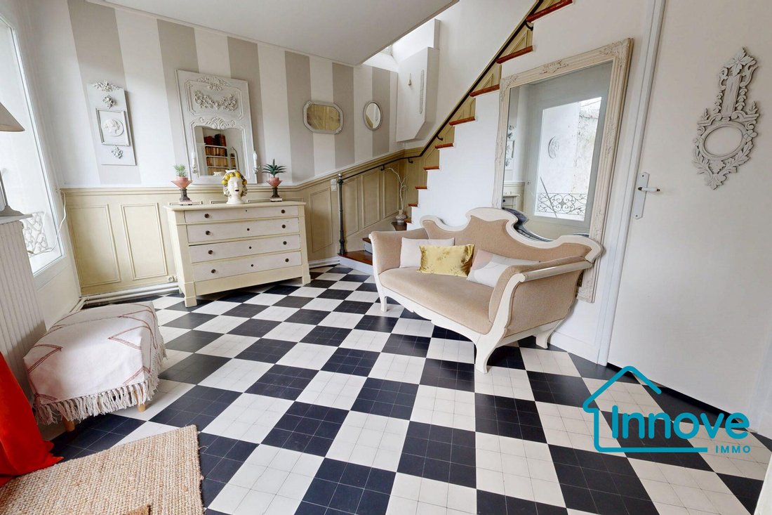 House in Marly-le-Roi, Ile-de-France, France 1 - 17367705