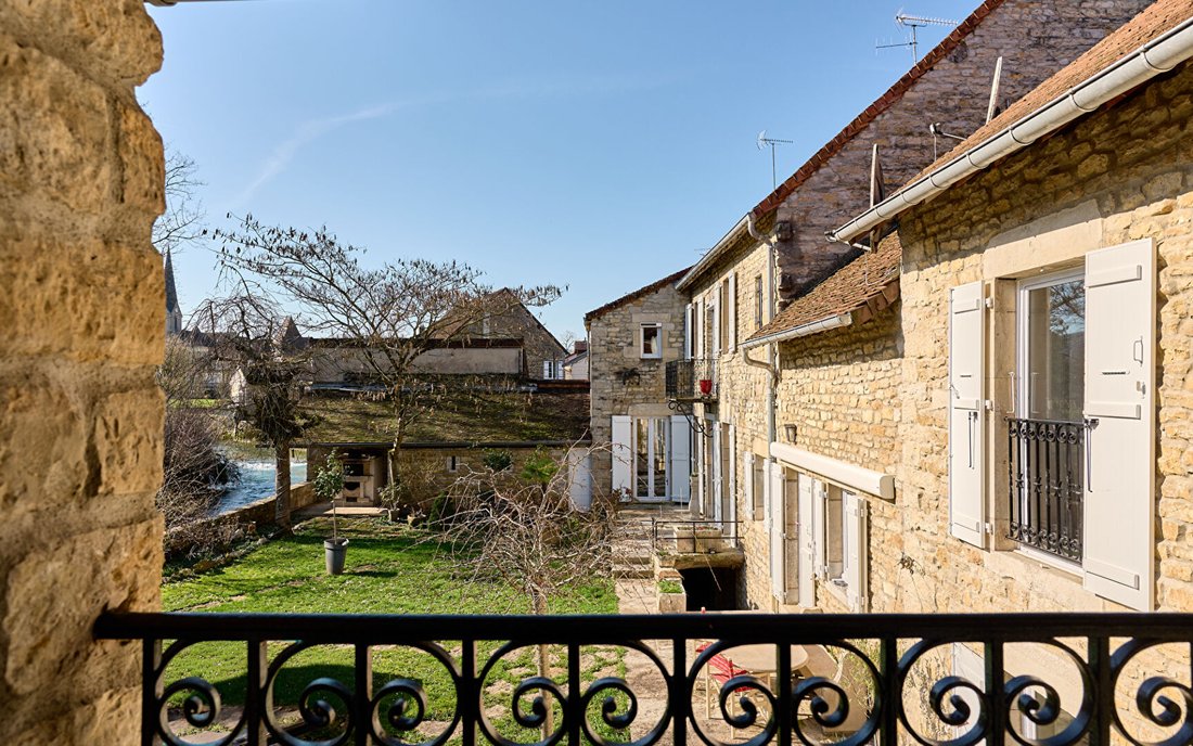 Villa in Voiteur, Bourgogne – Franche-Comté, France 1 - 17358180