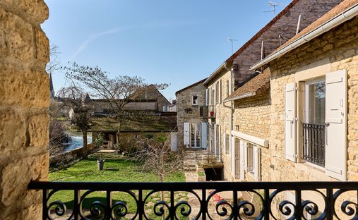 Villa in Voiteur, Bourgogne – Franche-Comté, France 1
