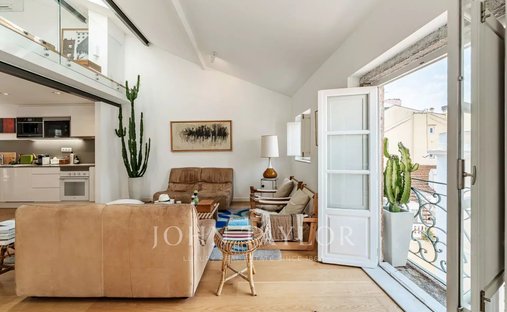 Apartment in Misericordia, Lisbon, Portugal 1