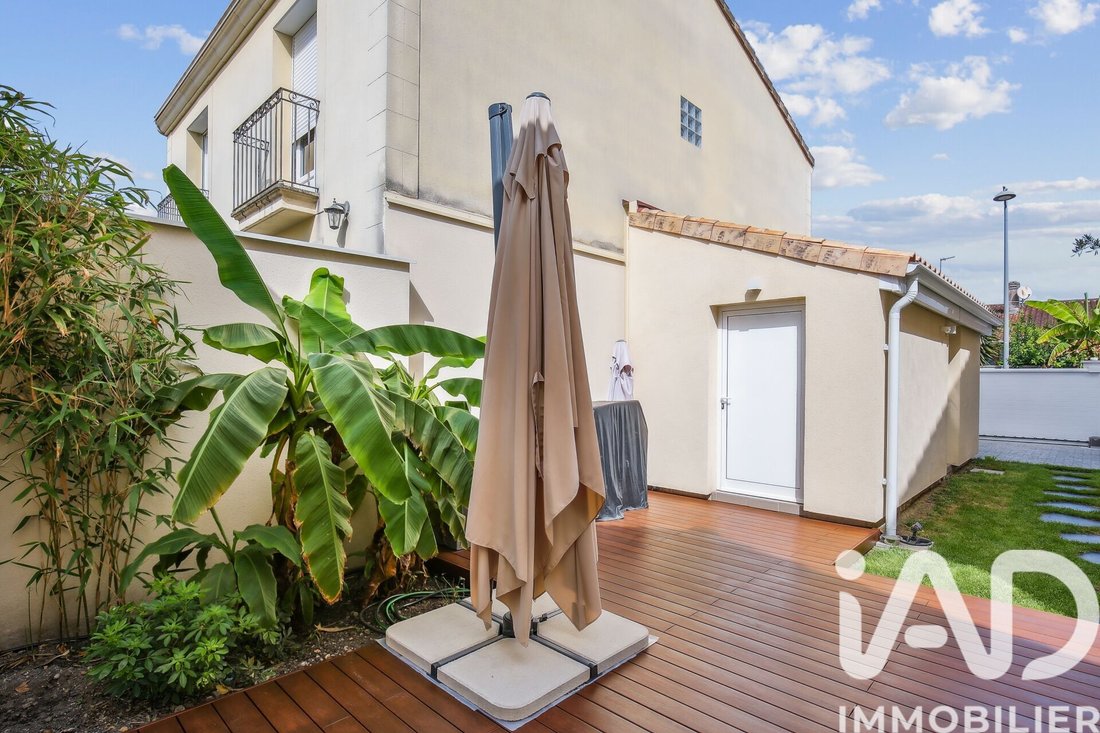House in La Garenne-Baudin, Le Bouscat, France 3 - 17361681