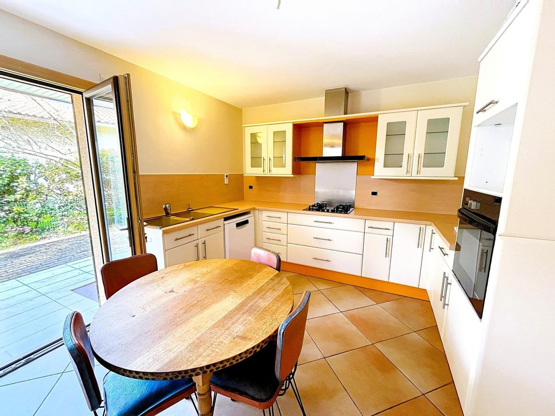 House in Saint-Medard-en-Jalles, Nouvelle-Aquitaine, France 5 - 17365984